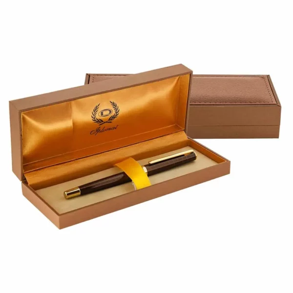 IPLOMAT MULLER Diplomat fountain pen, brown body, yellow clip